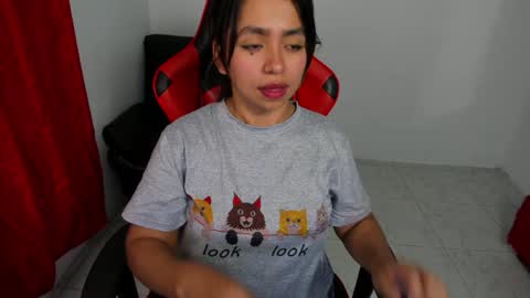 Snapshot of sexxyhot23 chatting on February 2025 03:22:01 AM LINDA online show from February 2025 03:22:01 AM