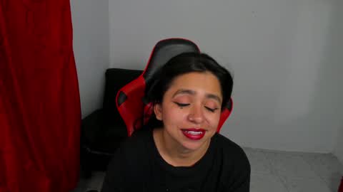 Snapshot of sexxyhot23 chatting on February 2025 04:37:02 AM LINDA online show from February 2025 04:37:02 AM