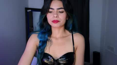 Snapshot of sexxylady__ chatting on November 2025 10:51:02 AM Angie online show from November 2025 10:51:02 AM
