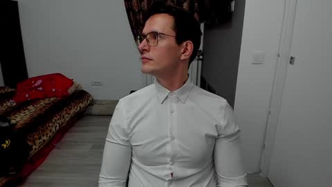 Sexxymuscles4U online show from January 2025 06:28:01 PM