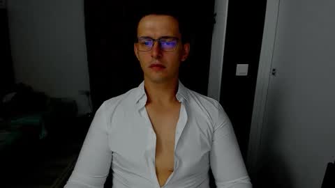 Sexxymuscles4U online show from October 2025 05:58:02 AM