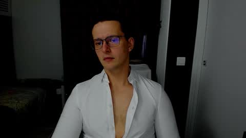 Sexxymuscles4U online show from November 2025 10:31:01 AM