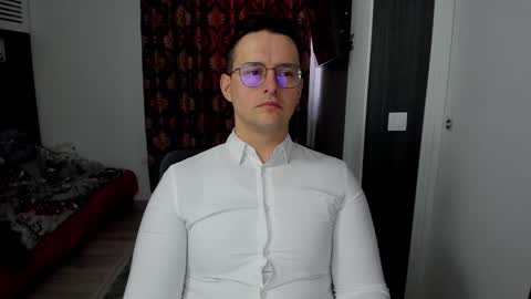 Sexxymuscles4U online show from February 2026 08:54:01 AM