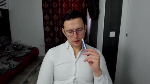 Sexxymuscles4U online show from February 2026 09:05:01 AM