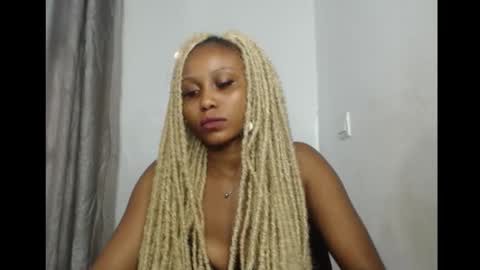 Snapshot of sexy_badgirl2 chatting on February 2026 09:17:01 AM Sexy blackgirl2 online show from February 2026 09:17:01 AM