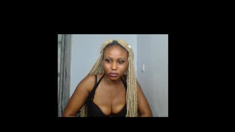 Snapshot of sexy_badgirl2 chatting on February 2026 10:44:02 AM Sexy blackgirl2 online show from February 2026 10:44:02 AM