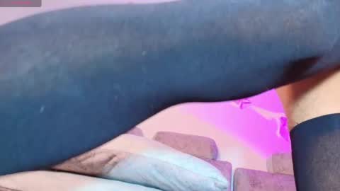 sexy_bellaa online show from April 2026 09:04:02 PM