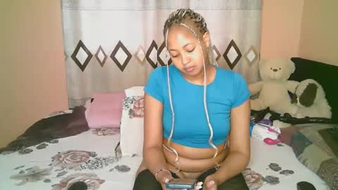 Snapshot of sexy_bluegirl chatting on November 2025 11:42:02 AM sexy_bluegirl online show from November 2025 11:42:02 AM