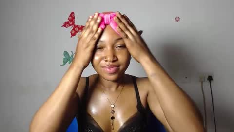 sexy_bluey247 online show from December 2025 07:49:01 AM