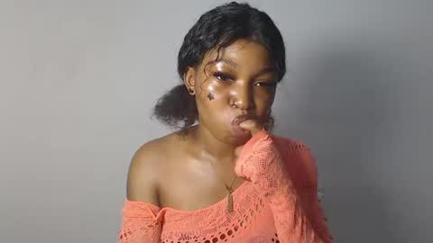 sexy_bluey247 online show from April 2026 06:38:01 PM