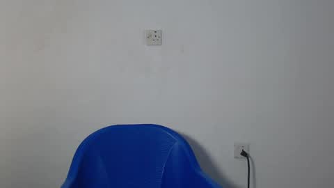 sexy_bluey247 online show from April 2026 06:08:02 PM