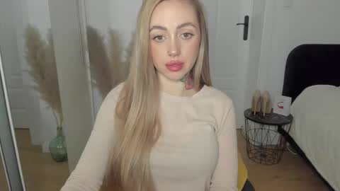 Snapshot of sexy_coralie chatting on February 2025 07:38:01 PM C o r a l i e online show from February 2025 07:38:01 PM