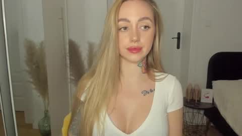 Snapshot of sexy_coralie chatting on March 2025 07:26:02 PM C o r a l i e online show from March 2025 07:26:02 PM