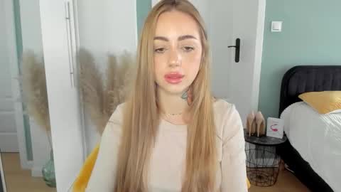 C o r a l i e online show from April 2026 12:29:02 PM