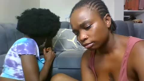 Snapshot of sexy_ebony_princess chatting on November 2025 11:35:01 AM Trina online show from November 2025 11:35:01 AM