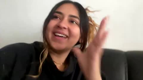 Snapshot of sexy_foxx_ chatting on February 2025 12:04:02 PM Antonella online show from February 2025 12:04:02 PM