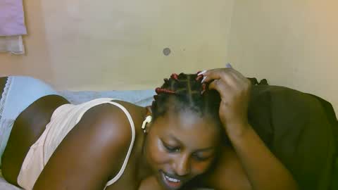 Snapshot of sexy_latasha chatting on November 2025 08:42:02 PM sexy_latasha online show from November 2025 08:42:02 PM