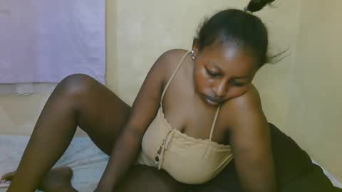 Snapshot of sexy_latasha chatting on December 2025 08:41:01 AM sexy_latasha online show from December 2025 08:41:01 AM