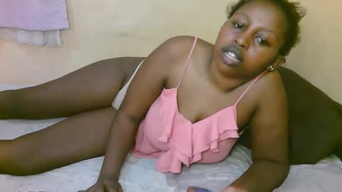 Snapshot of sexy_latasha chatting on December 2025 09:18:01 AM sexy_latasha online show from December 2025 09:18:01 AM