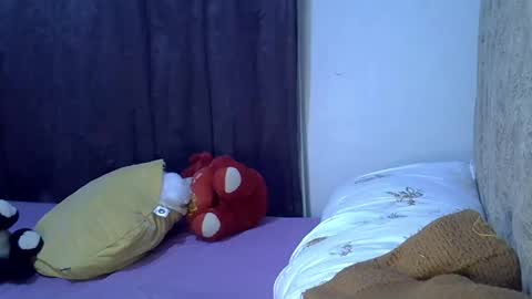Snapshot of sexy_leila3 chatting on June 2026 11:19:01 PM kayla online show from June 2026 11:19:01 PM