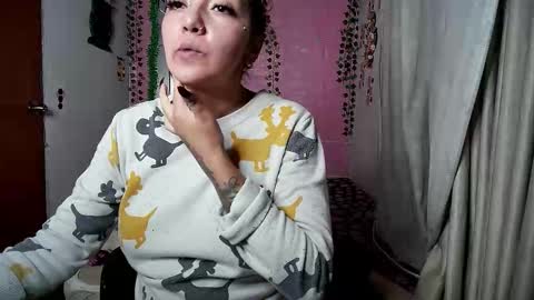 sexy lolas online show from November 2025 03:08:02 AM