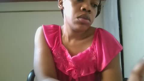 Snapshot of sexy_lyna chatting on November 2025 06:58:01 AM sexy_lyna online show from November 2025 06:58:01 AM