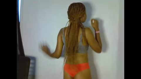Snapshot of sexy_mi chatting on August 2026 02:52:02 PM annie online show from August 2026 02:52:02 PM