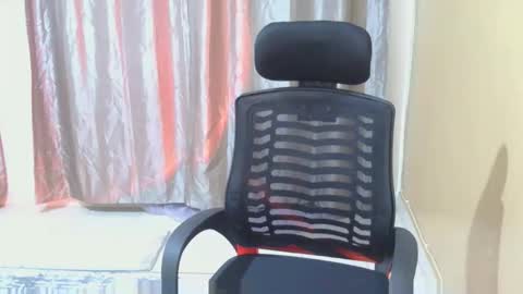 sexy_moh1 online show from November 2025 04:51:01 PM