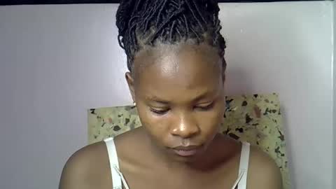 Molyne online show from February 2026 06:04:01 PM