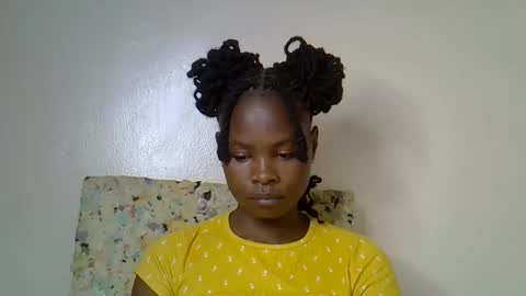 Molyne online show from March 2026 01:44:01 AM