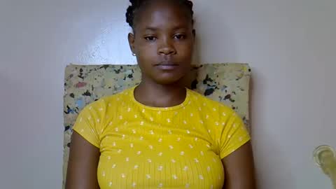 Molyne online show from April 2026 01:39:01 AM