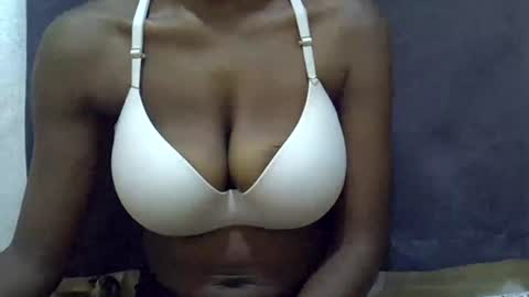 Snapshot of sexy_peach4 chatting on June 2026 09:36:02 AM sexy_peach4 online show from June 2026 09:36:02 AM