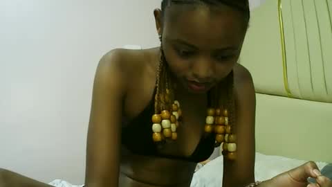 sexy zaraa online show from April 2026 04:19:01 PM