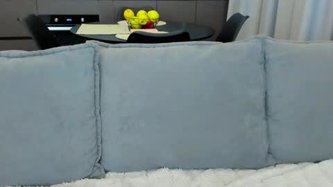 Snapshot of sexyangeloux chatting on February 2025 10:39:01 PM Lou online show from February 2025 10:39:01 PM