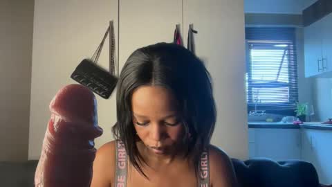 Snapshot of sexyasszeeee chatting on December 2025 09:18:01 AM sexyasszeeee online show from December 2025 09:18:01 AM