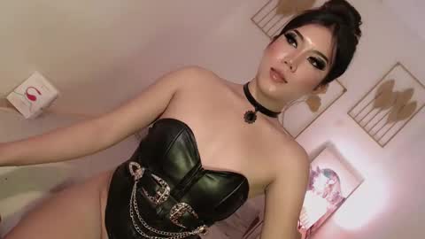 Snapshot of sexybaby2999 chatting on February 2025 02:18:01 PM Lexie online show from February 2025 02:18:01 PM