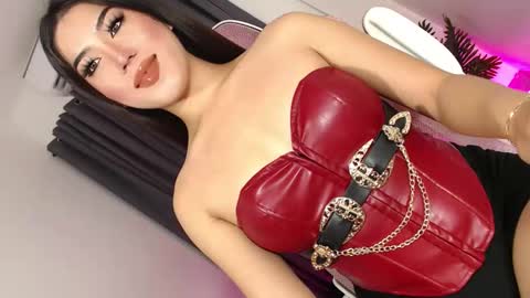 Snapshot of sexybaby2999 chatting on October 2025 01:07:02 AM Lexie online show from October 2025 01:07:02 AM