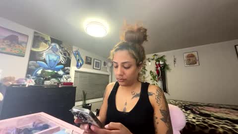 Hollywood online show from June 2026 06:12:02 AM