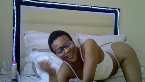 sexyboobs16 online show from November 2025 09:53:01 AM