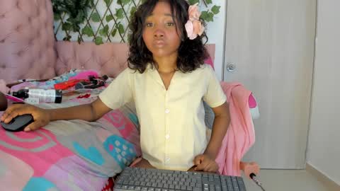 Snapshot of sexybrunnetem chatting on January 2025 07:48:02 AM sofia online show from January 2025 07:48:02 AM