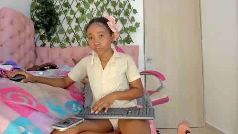 Snapshot of sexybrunnetem chatting on January 2025 08:42:01 AM sofia online show from January 2025 08:42:01 AM