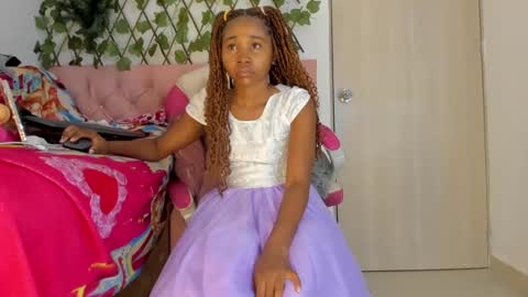 Snapshot of sexybrunnetem chatting on February 2025 07:33:02 AM sofia online show from February 2025 07:33:02 AM