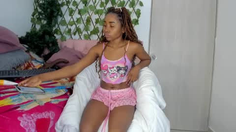 Snapshot of sexybrunnetem chatting on February 2025 08:50:02 AM sofia online show from February 2025 08:50:02 AM