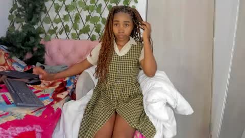 Snapshot of sexybrunnetem chatting on February 2025 05:50:01 PM sofia online show from February 2025 05:50:01 PM