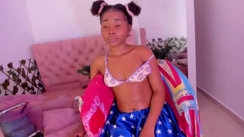 Snapshot of sexybrunnetem chatting on September 2025 01:27:01 AM sofia online show from September 2025 01:27:01 AM