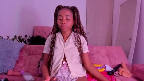 Snapshot of sexybrunnetem chatting on September 2025 02:02:01 AM sofia online show from September 2025 02:02:01 AM