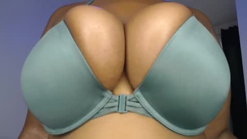 Snapshot of sexychocco_ chatting on May 2026 05:16:02 AM sexychocco online show from May 2026 05:16:02 AM