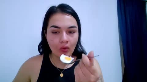 sexychubbyanna online show from April 2026 03:59:02 PM