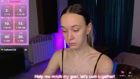 Sophia online show from November 2025 08:02:02 AM