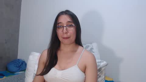 Snapshot of sexycoralinne69 chatting on January 2025 08:22:02 PM Coralinne online show from January 2025 08:22:02 PM